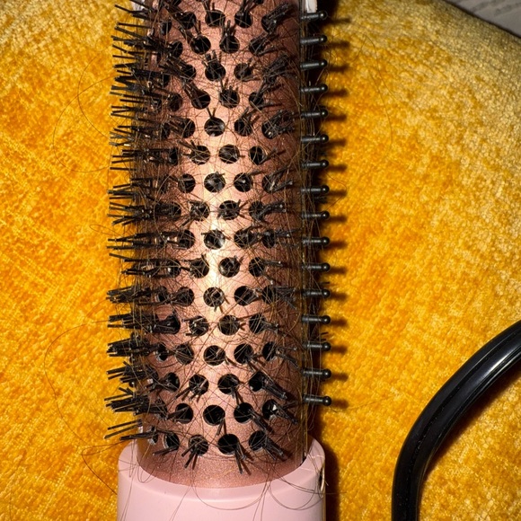 Pink and Black Hair Styling Tool Round Brush Dryer - Picture 3 of 3
